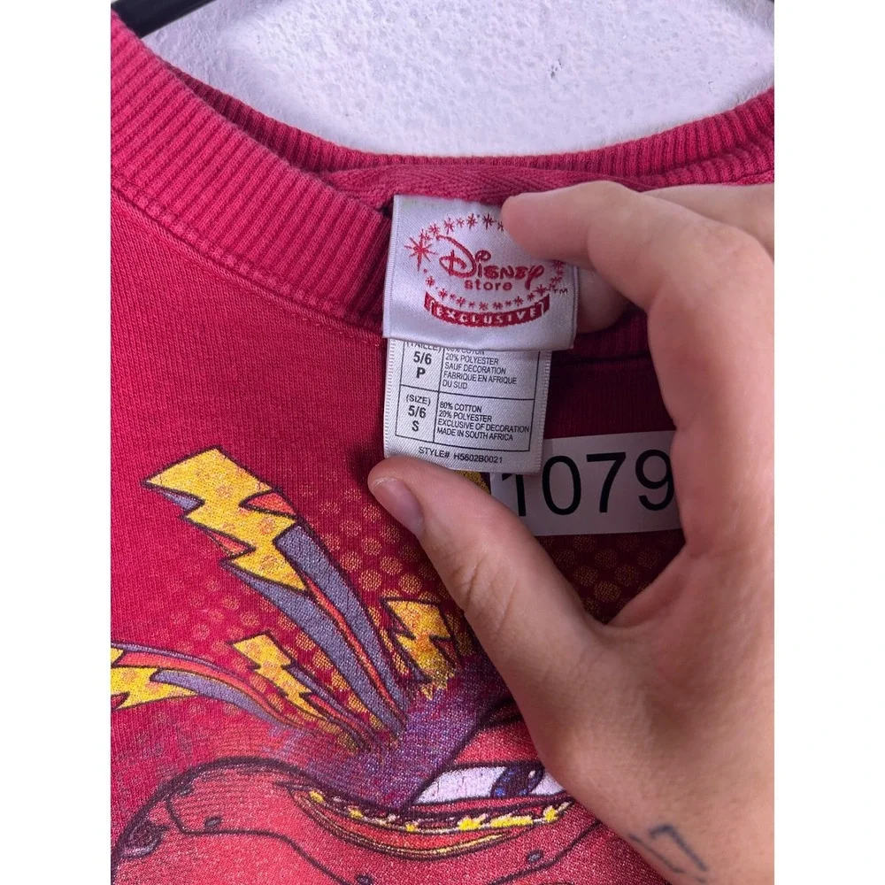 Disney Store Lightning McQueen Cars Red Graphic Sweatshirt Kids Size 5/6 S
